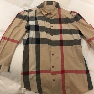 Burberry blouse size small. Good condition. Cotton